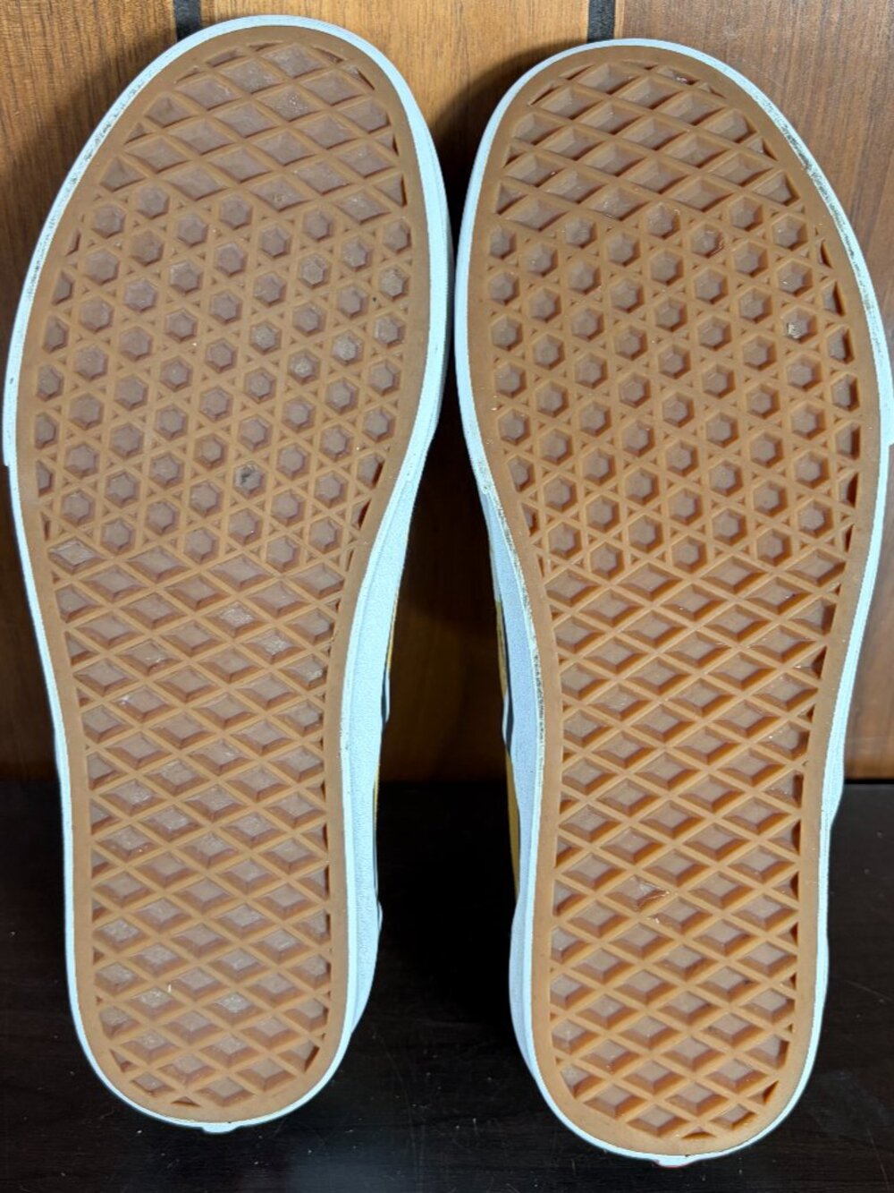 Vans Classic Slip-On Sneakers Yellow White Checkerboard Pattern Womens Sz 8.5 - Picture 8 of 9